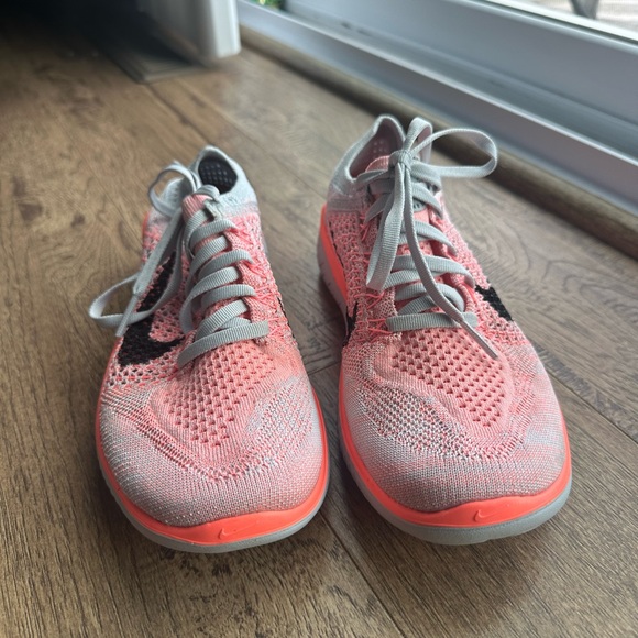Nike Women's Coral and Gray Athletic Shoes - Picture 5 of 6